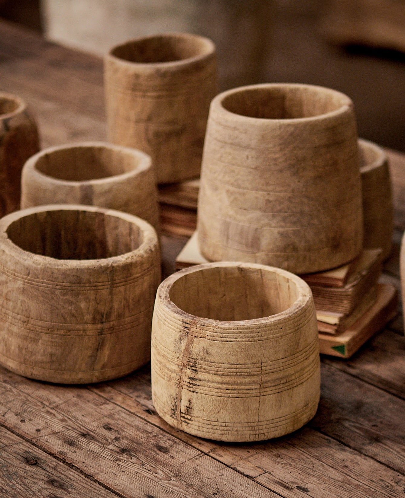 Vintage Teak Pot - Bleached from India made of Wood