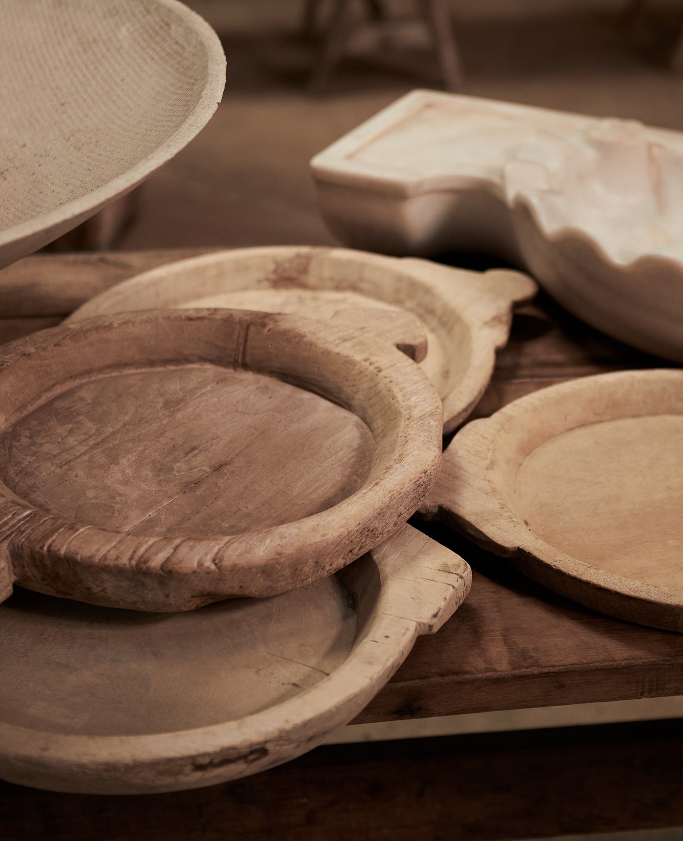Vintage Parat Tray - Bleached from India made of Wood
